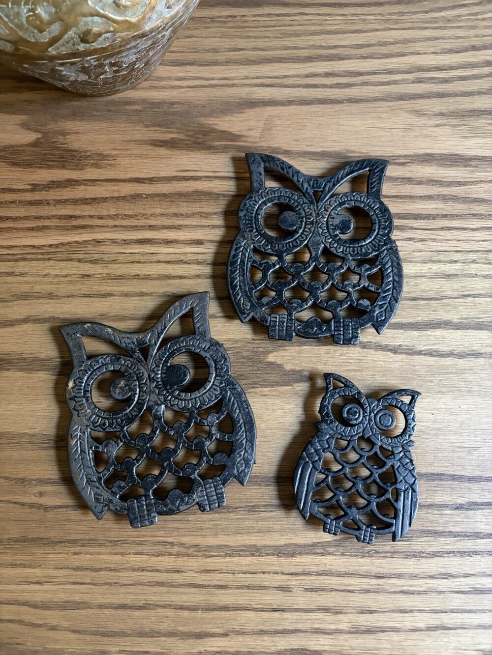 Vintage Midcentury Owl Trivet Set Of 3 Cast Iron Trivets With Feet
